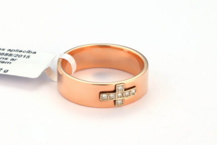 Woman's ring