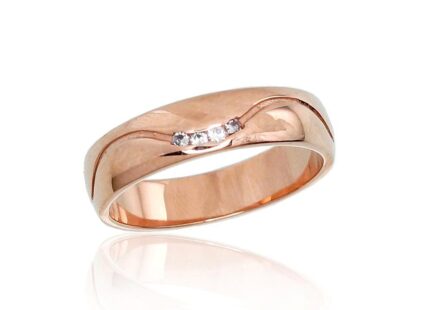 Gold wedding ring