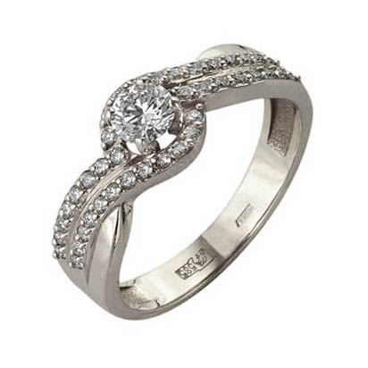 Gold ring with diamonds