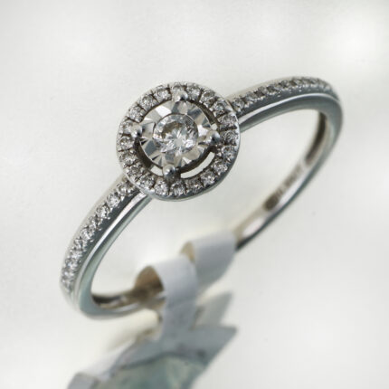 Gold ring