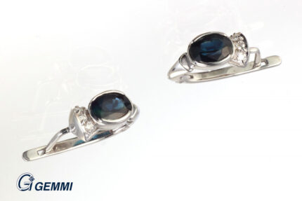 Gold earrings sapphire and diamond